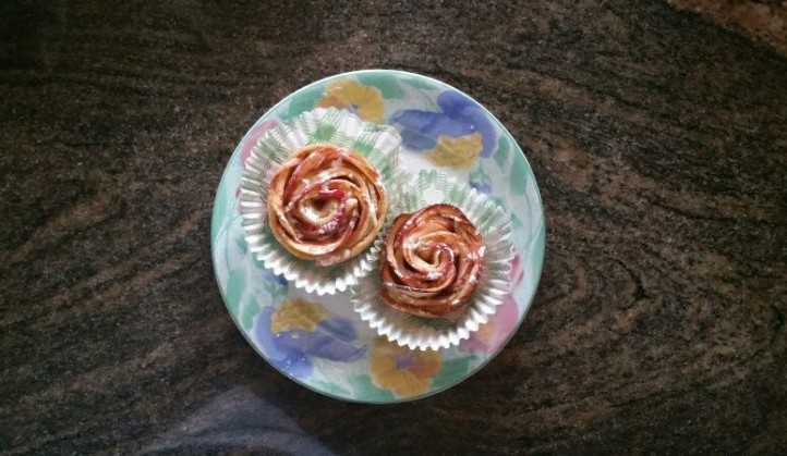 The 2 that got away! Beau even found a floral plate, sprinkled some icing sugar and snapped a pic for me!